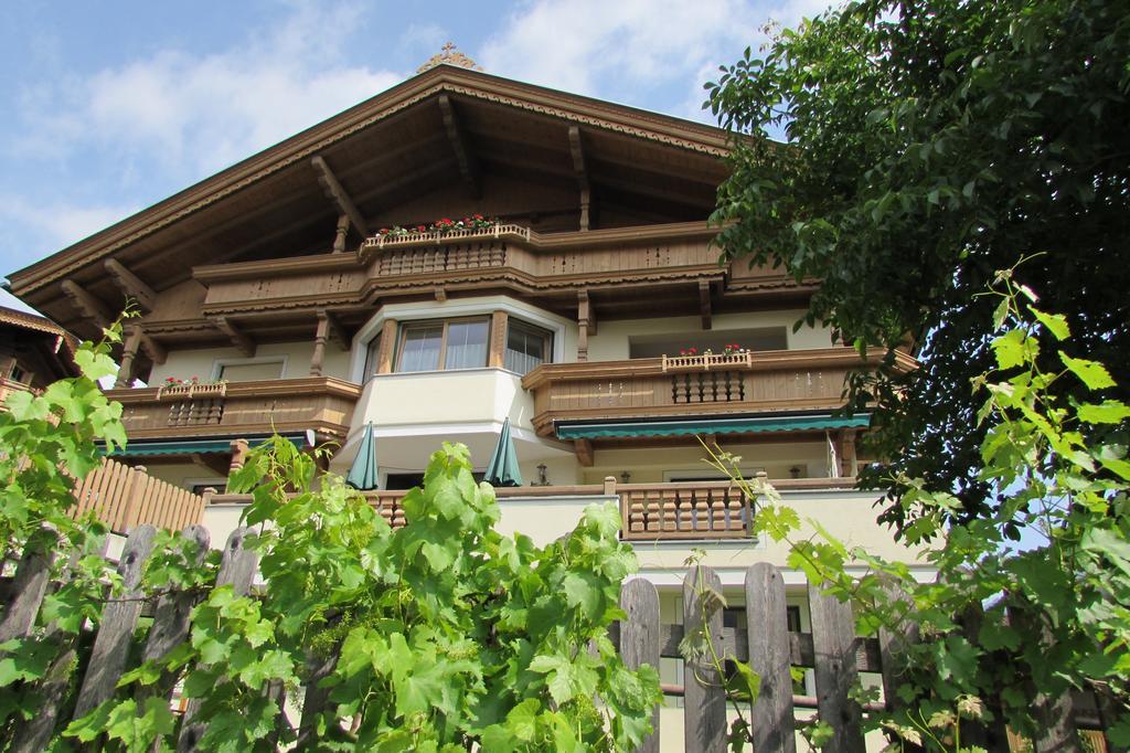 Appartements Hochzillertal Kaltenbach Rum bild